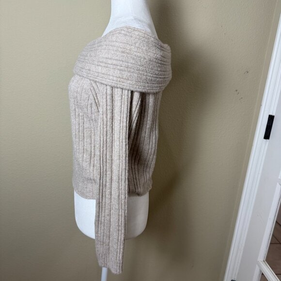 WILD FABLE Super Soft Off Shoulder Sweater Cable Tan color Size Small - Picture 4 of 8
